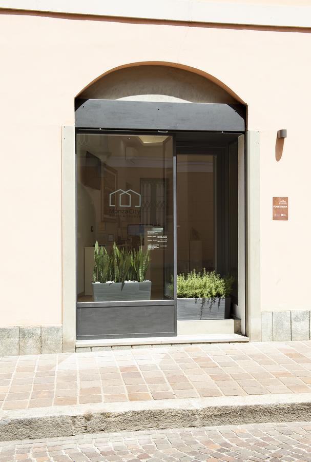 Monza City Rooms & Studios Exterior foto